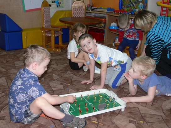 В детском саду № 18 «Солнышко» коррекционную группу для детей с заболеваниями опорно-двигательного аппарата открыли 17 лет назад.